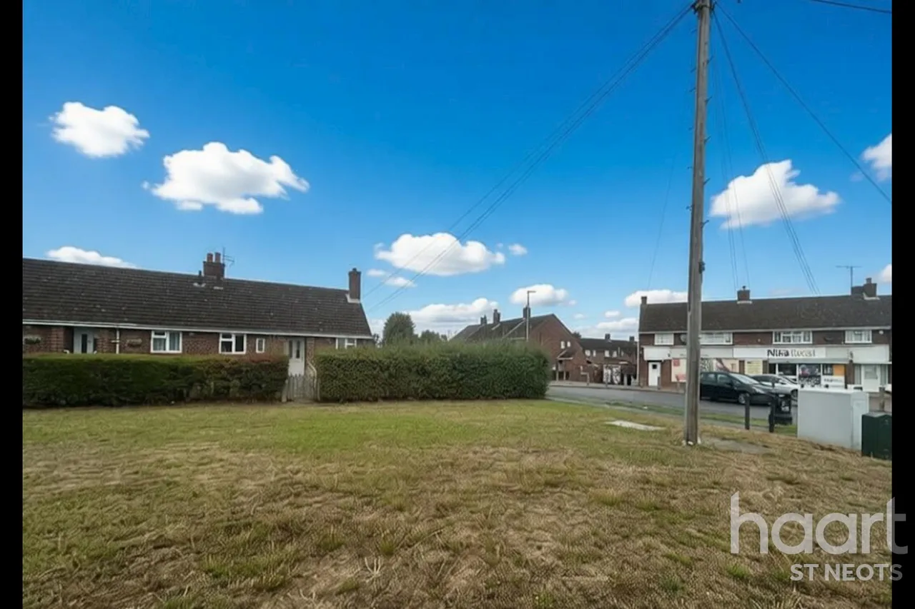 Queens Gardens, Eaton Socon, PE19, photo 10