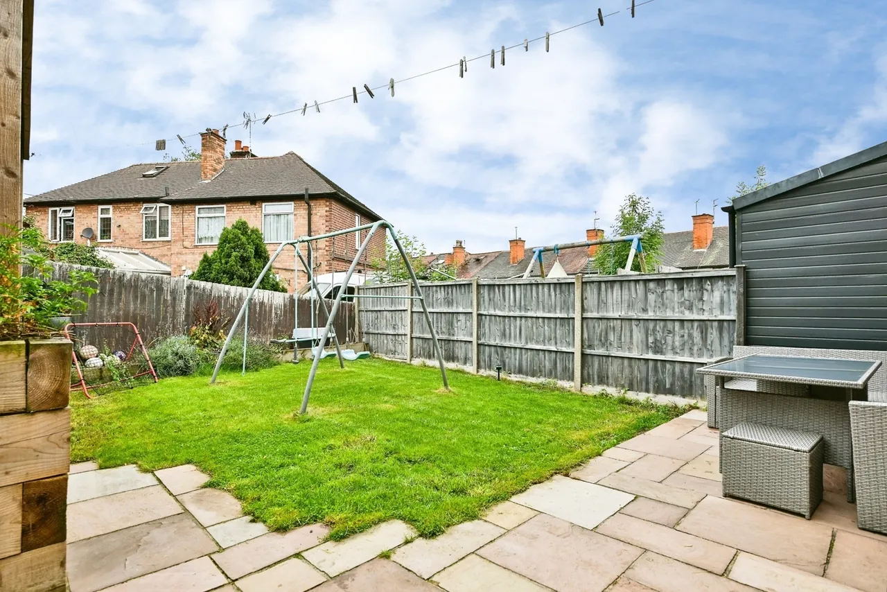 Yvonne Crescent, Carlton, NG4, photo 14