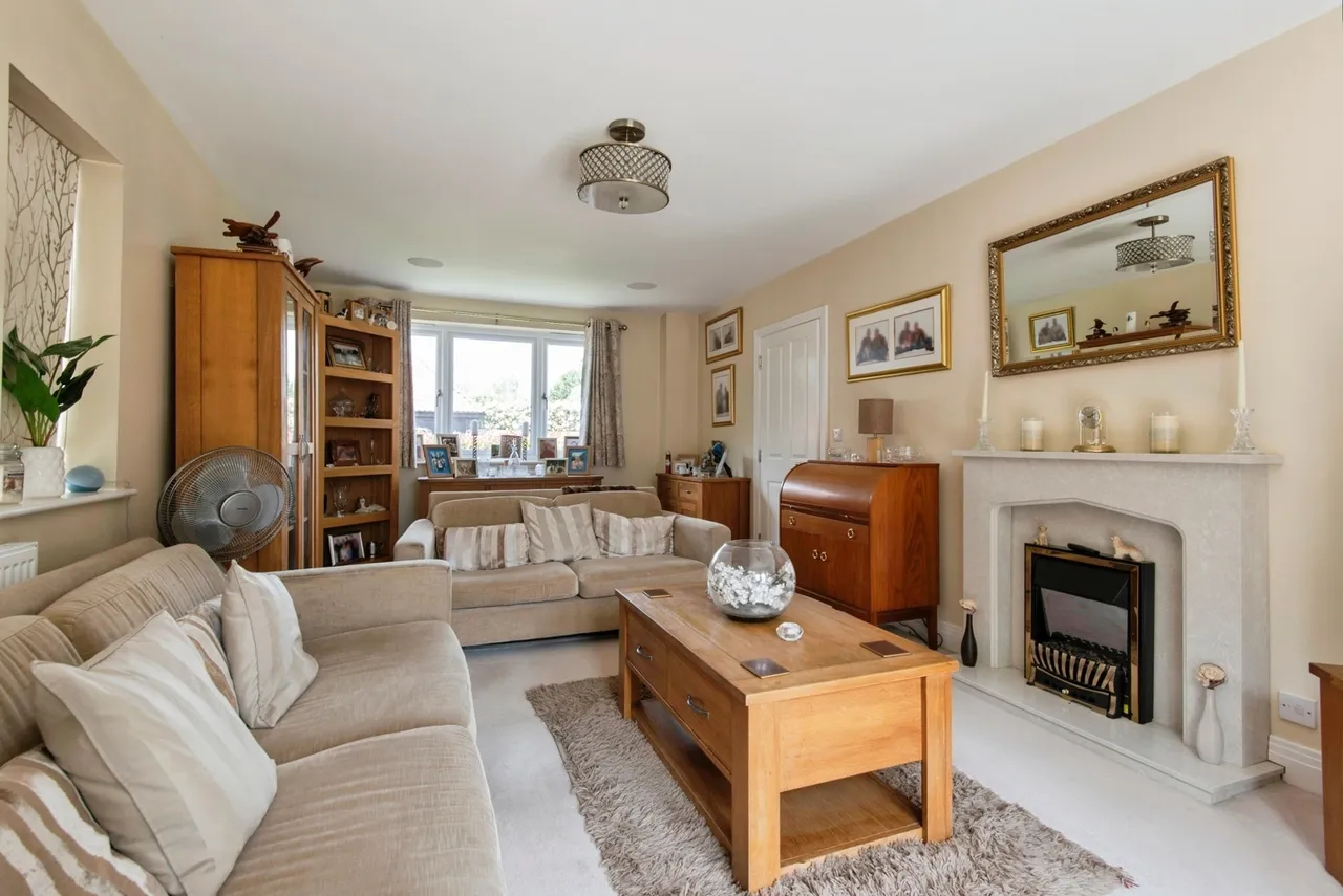 Middlefield Lane, Henlow, Bedfordshire, SG16, photo 6