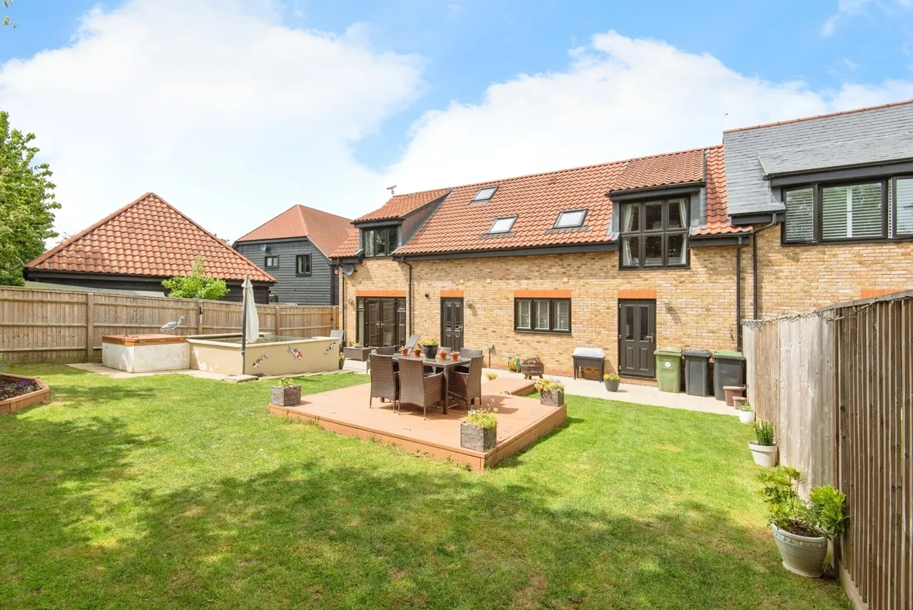 Middlefield Lane, Henlow, Bedfordshire, SG16, photo 2
