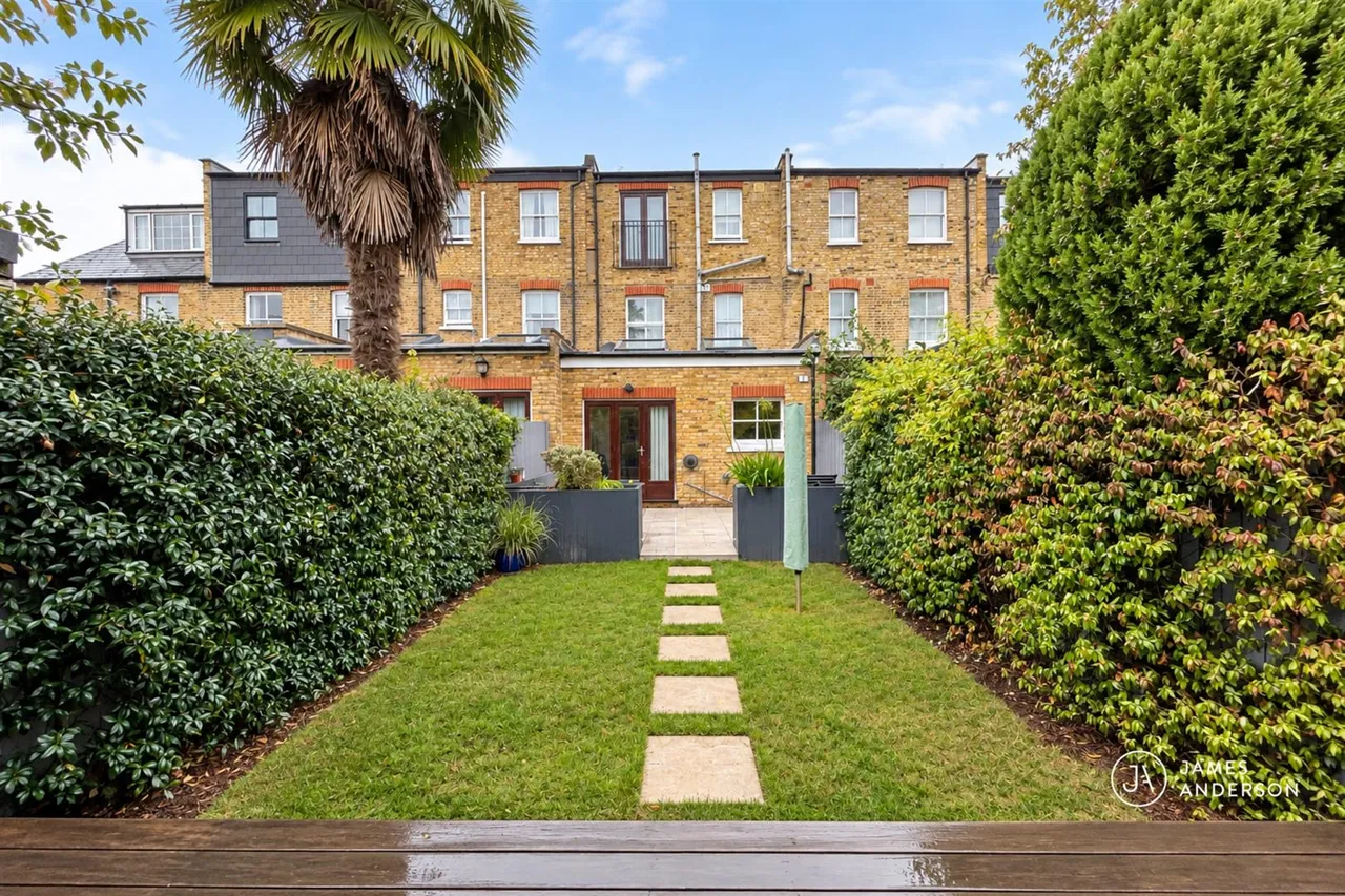 Ashlone Road, London, SW15, photo 2