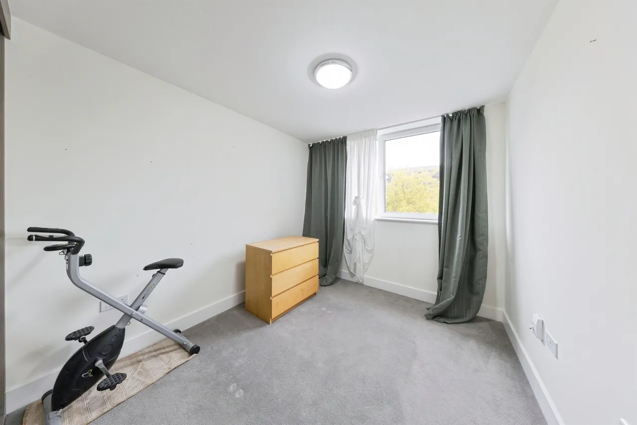 Silbury Boulevard, Milton Keynes, MK9, photo 15