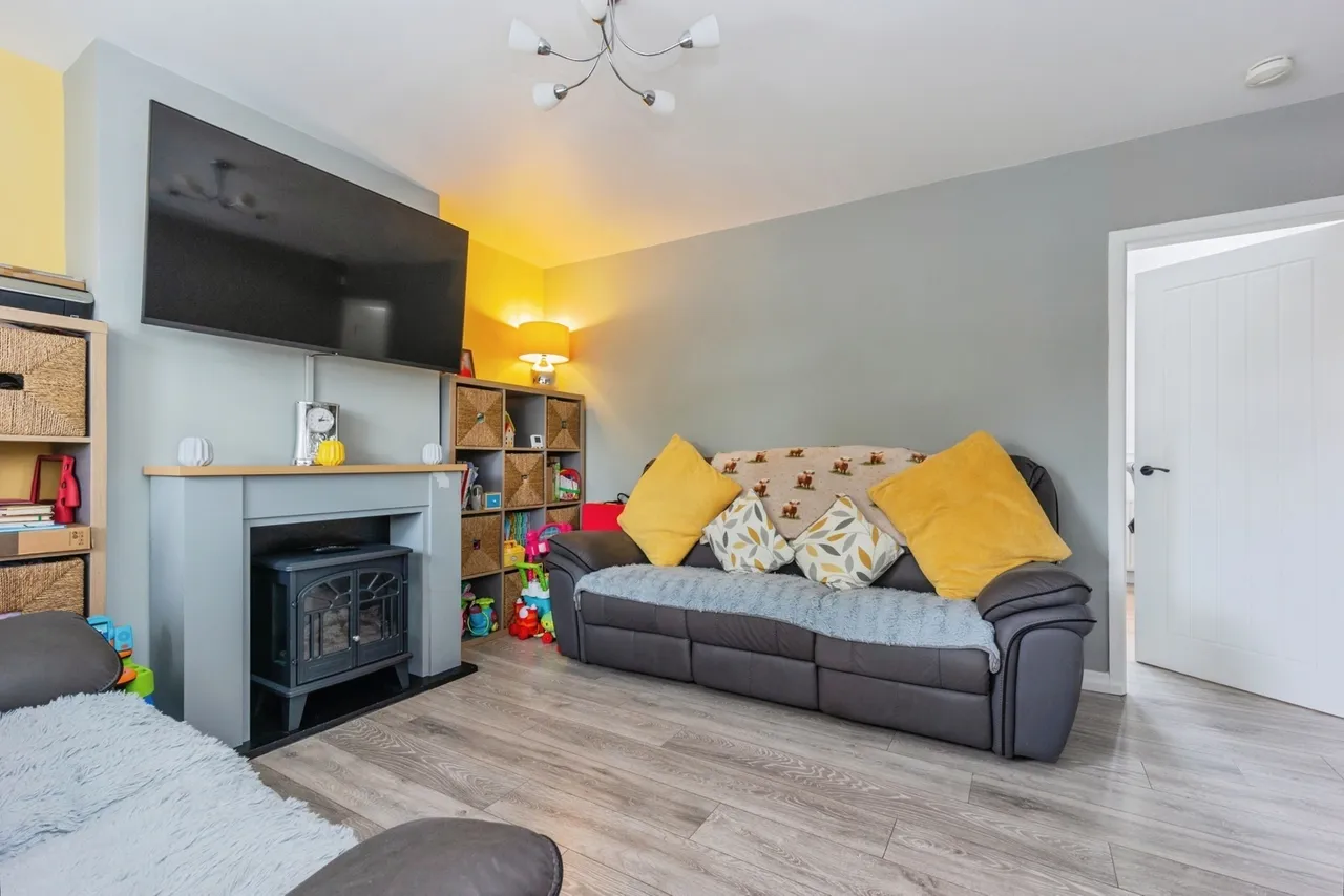 Smallshaw Lane, Ashton-under-Lyne, Greater Manchester, OL6, photo 4