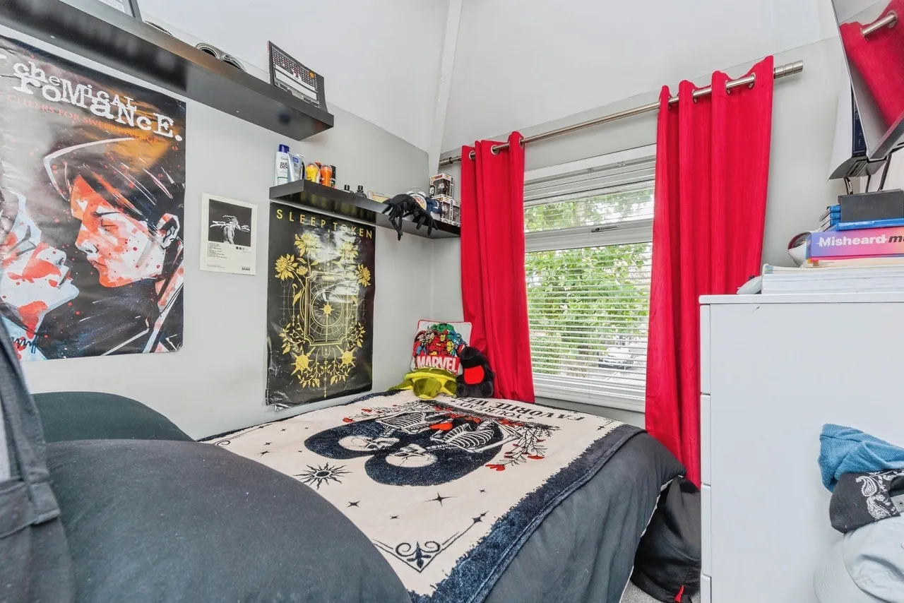 Smallshaw Lane, Ashton-under-Lyne, Greater Manchester, OL6, photo 15