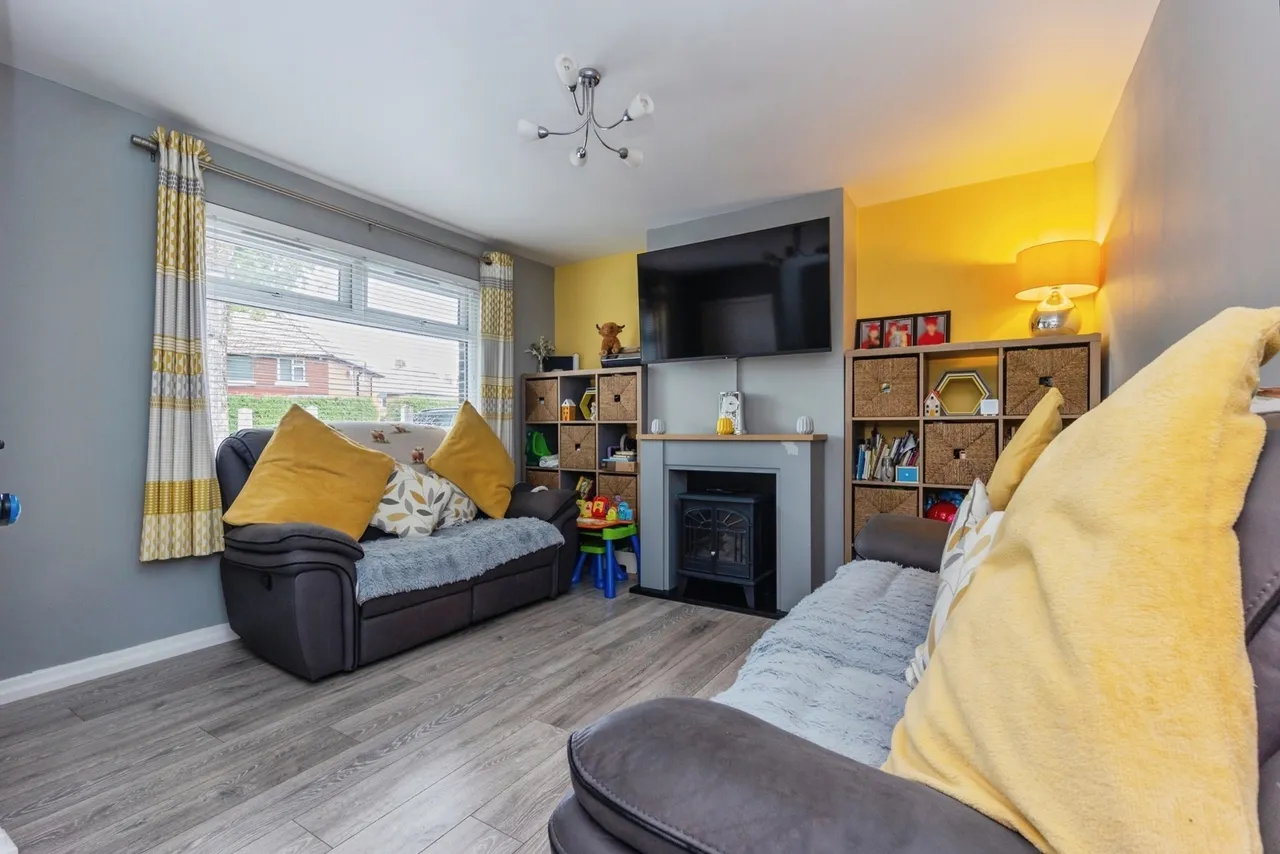 Smallshaw Lane, Ashton-under-Lyne, Greater Manchester, OL6, photo 3