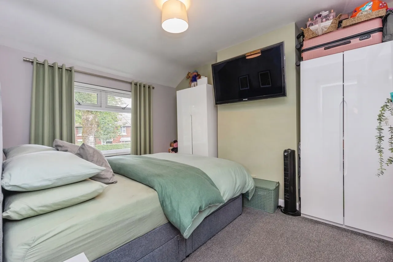 Smallshaw Lane, Ashton-under-Lyne, Greater Manchester, OL6, photo 12