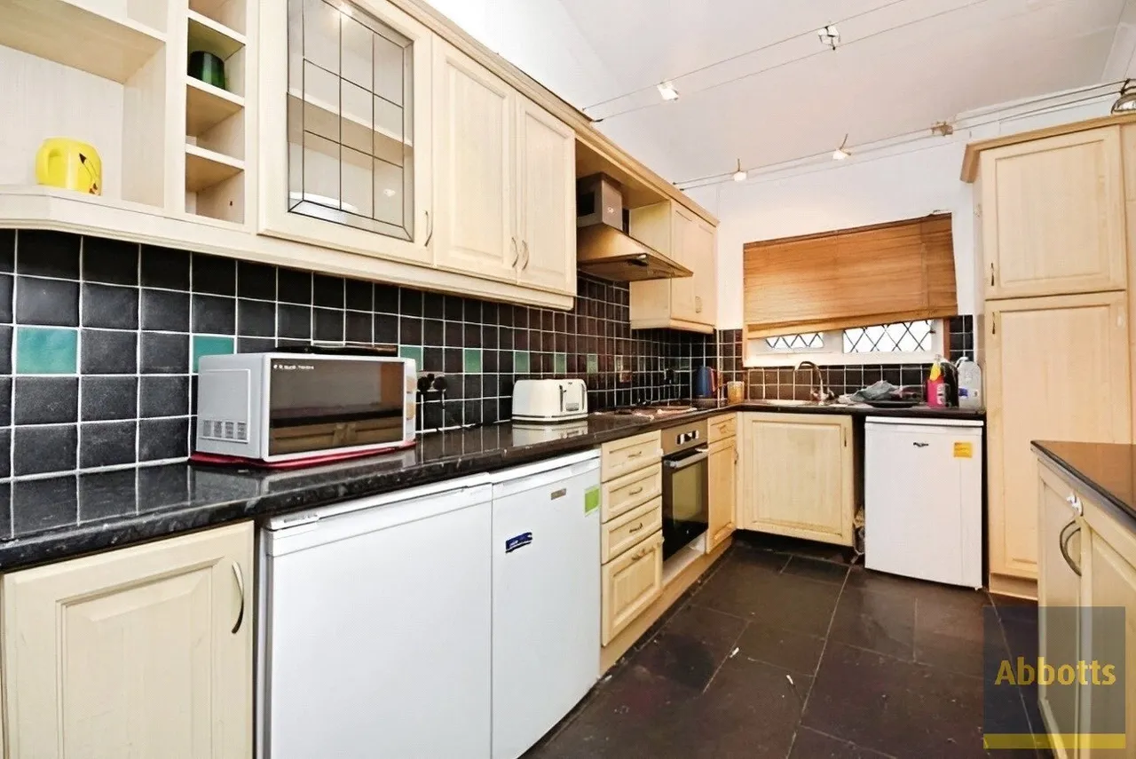 Whitcroft, Langdon Hills, Basildon, Essex, SS16, photo 3