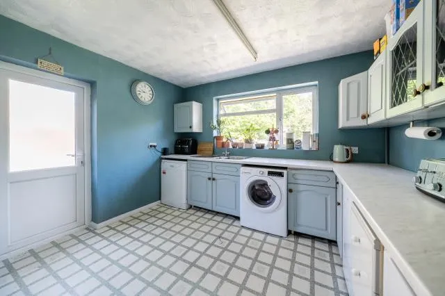 Kent Road, Windlesham, GU20, photo 14