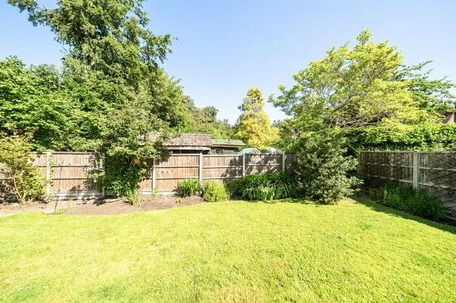 Kent Road, Windlesham, GU20, photo 2