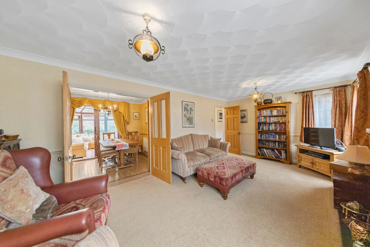 Meadowbank Gardens, Glazebury, Warrington, WA3 5LX, photo 7