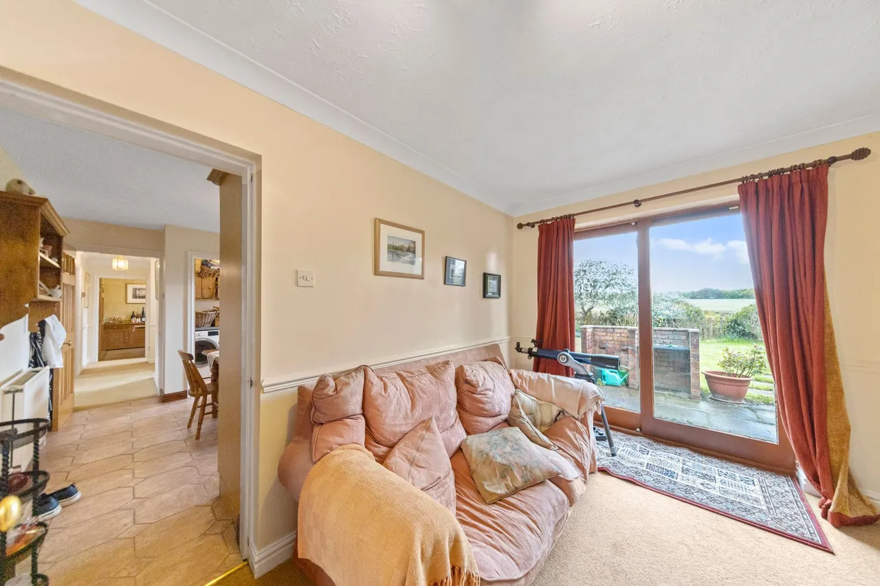 Meadowbank Gardens, Glazebury, Warrington, WA3 5LX, photo 10