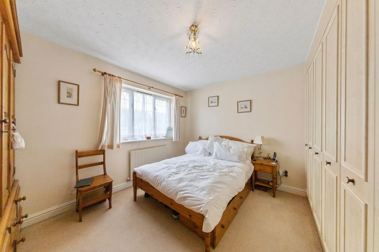 Meadowbank Gardens, Glazebury, Warrington, WA3 5LX, photo 17