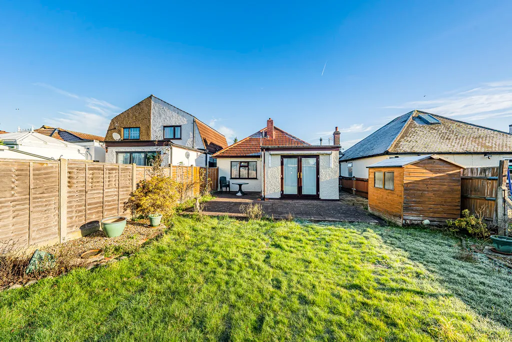 Bourn Avenue, Hillingdon, UB8, photo 9