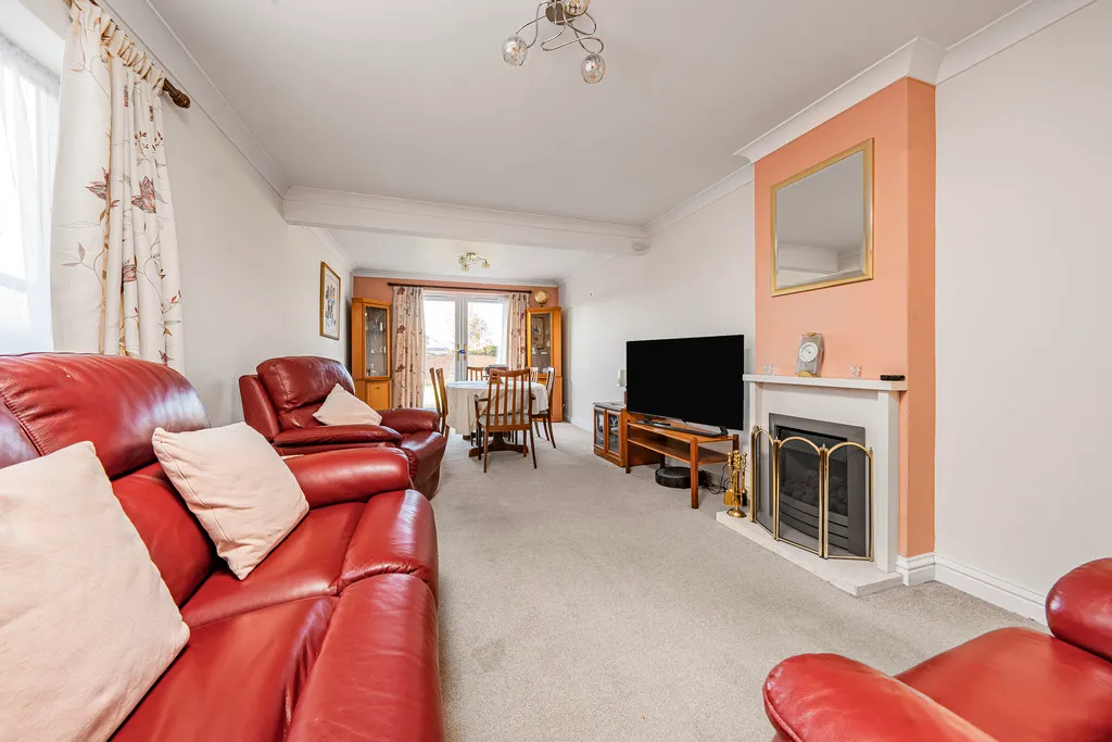Bourn Avenue, Hillingdon, UB8, photo 7