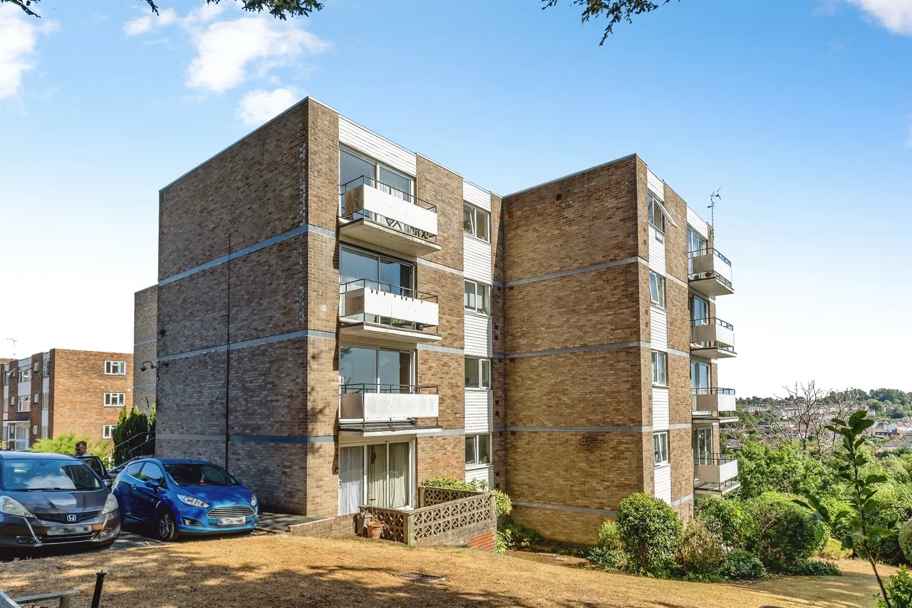 2 bed flat for sale — Westover Gardens, BRISTOL