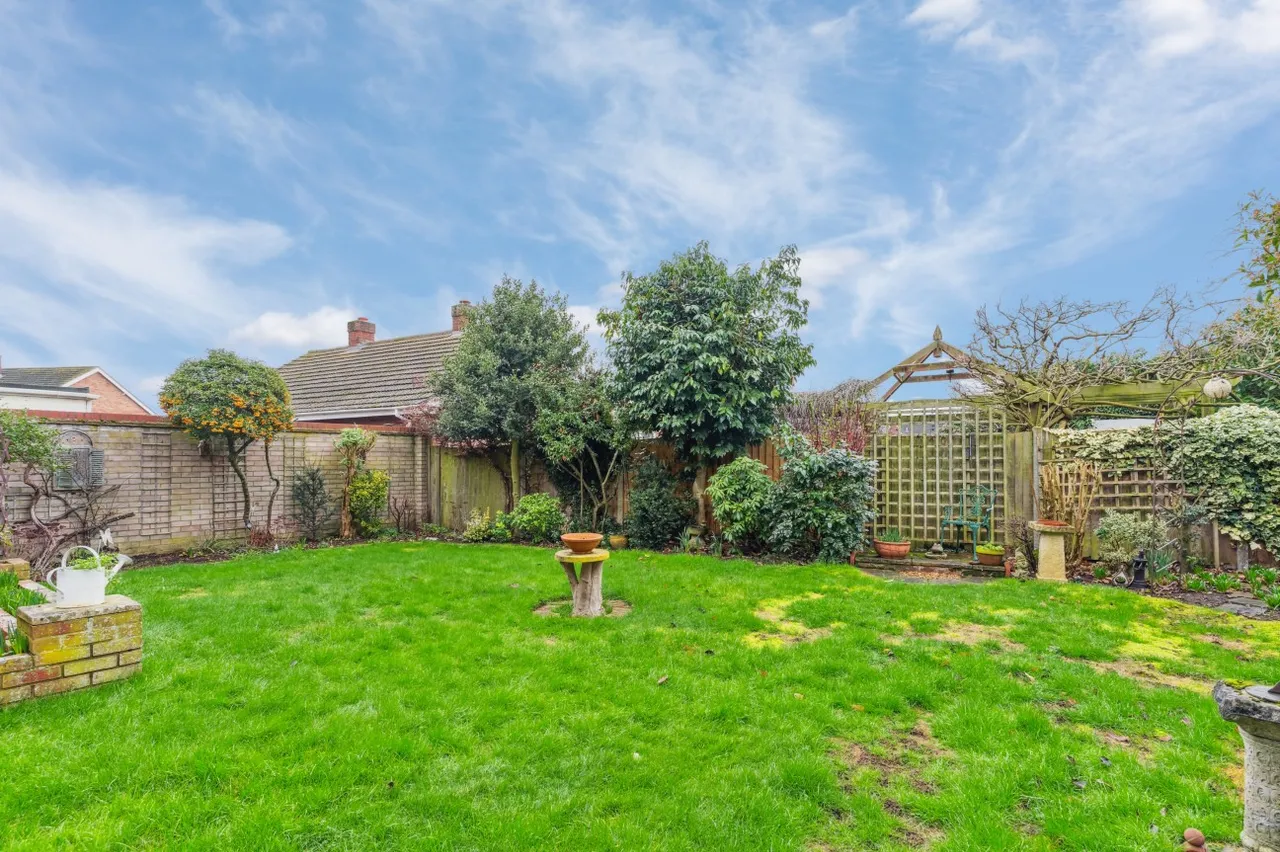 Little Paxton, St Neots, PE19, photo 9