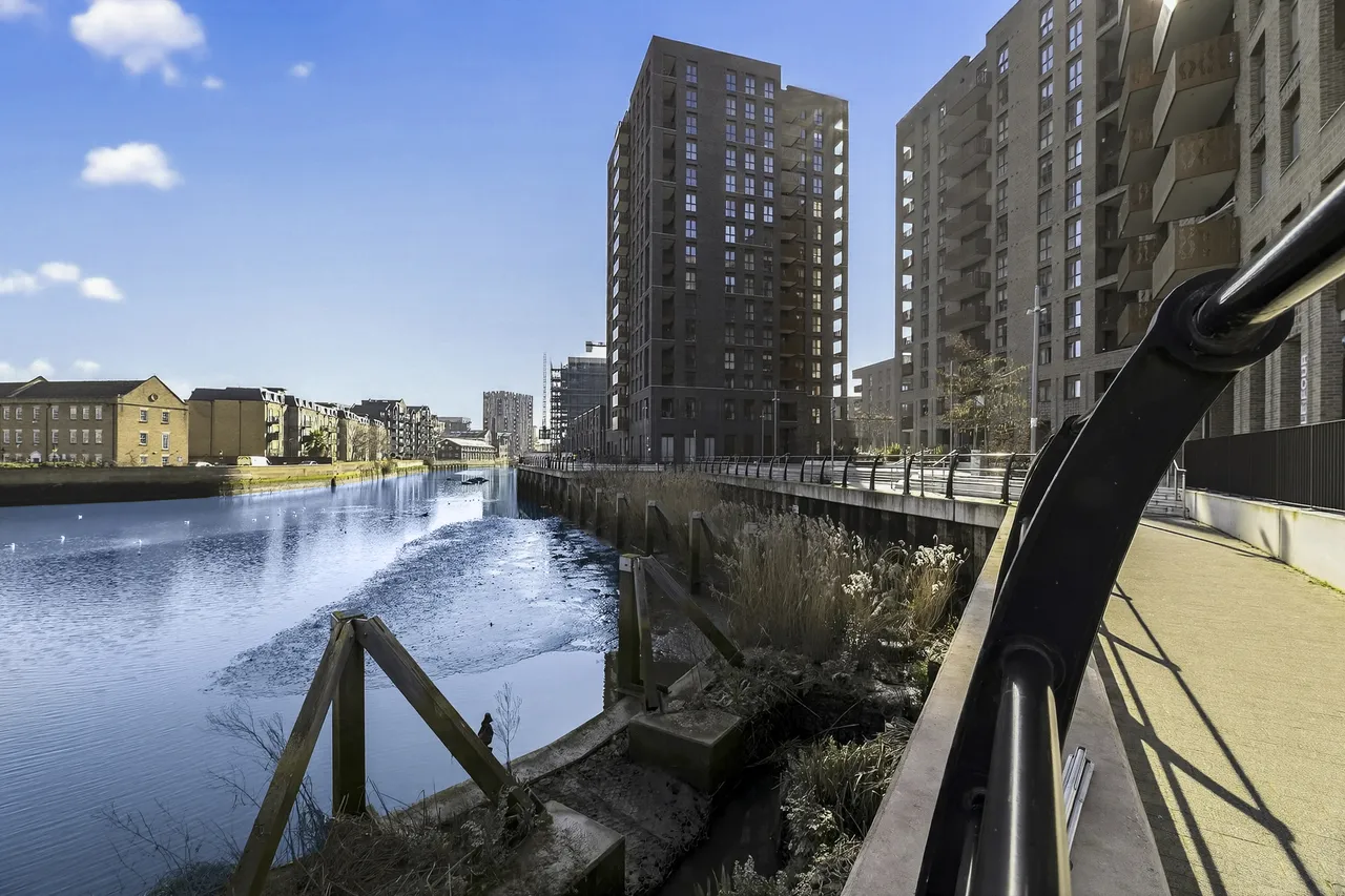 Drydock Square, Barking, IG11, photo 19
