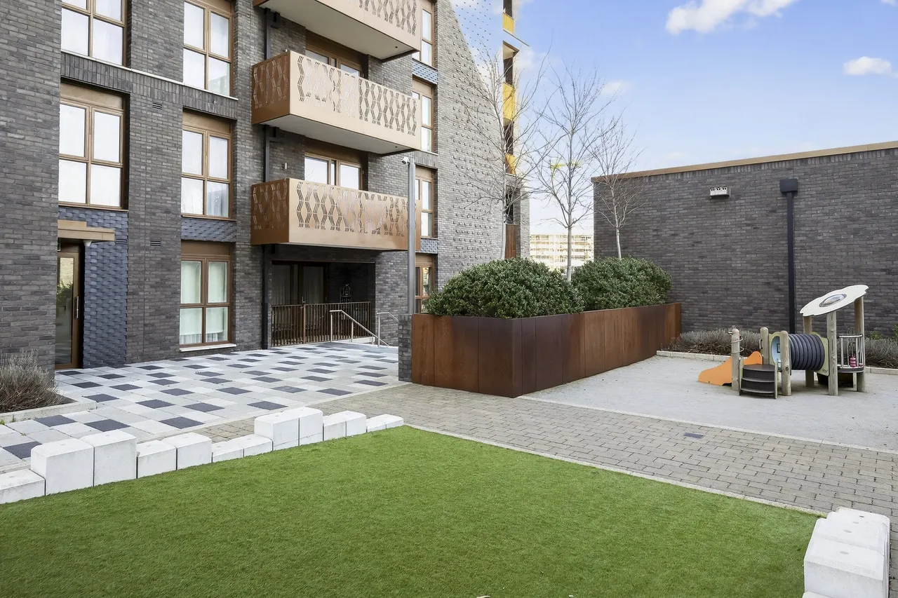 Drydock Square, Barking, IG11, photo 18