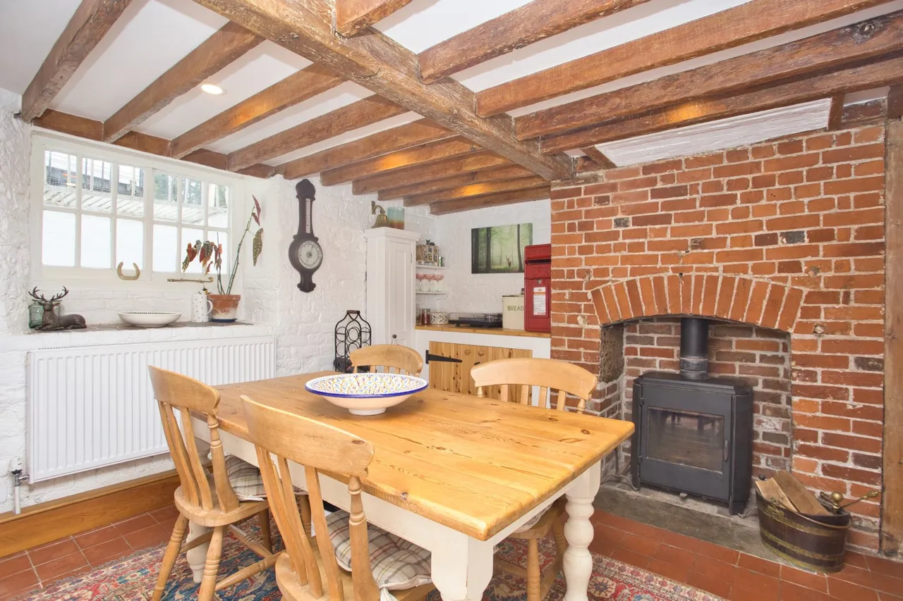 The Street, Eythorne, CT15, photo 4