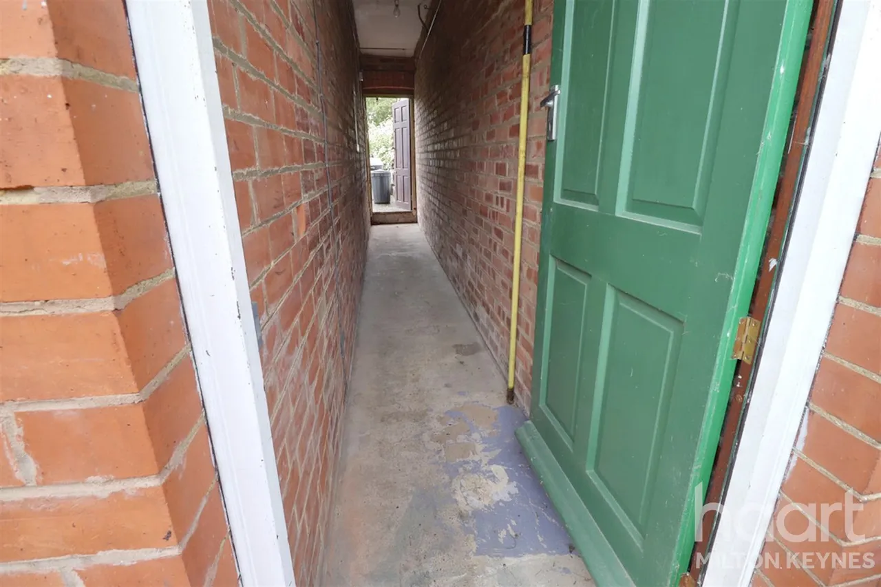 Milton Keynes, MK13, photo 17