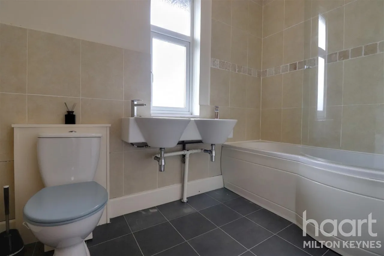 Milton Keynes, MK13, photo 12