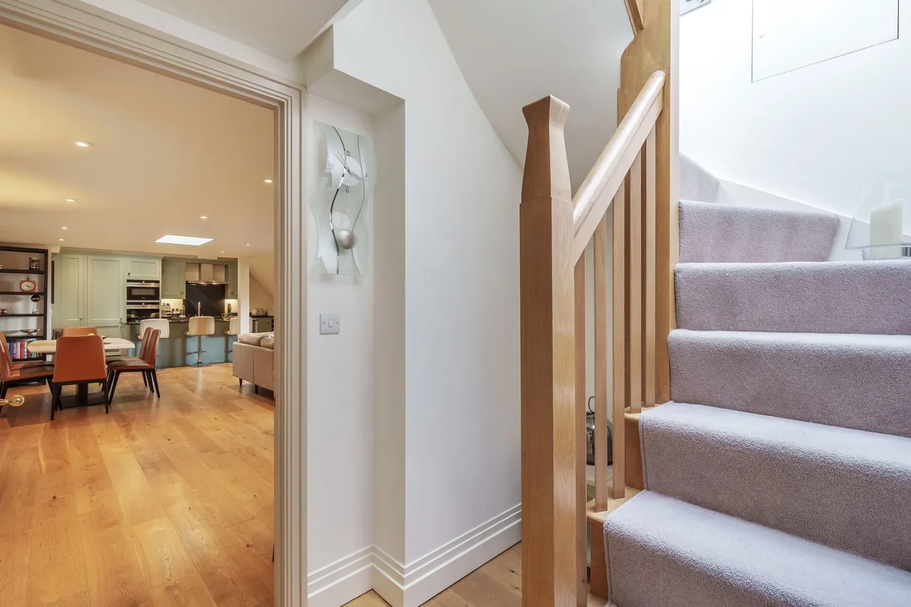 Kings Drive, Midhurst, GU29, photo 5