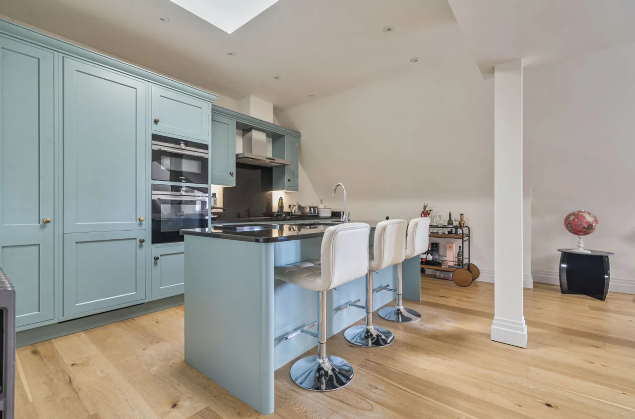 Kings Drive, Midhurst, GU29, photo 7