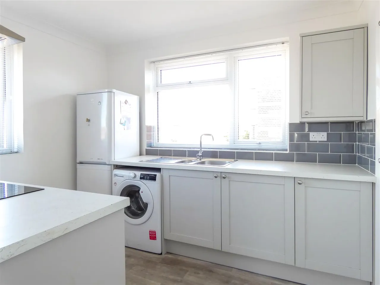 Donnington Place, Rustington, photo 4
