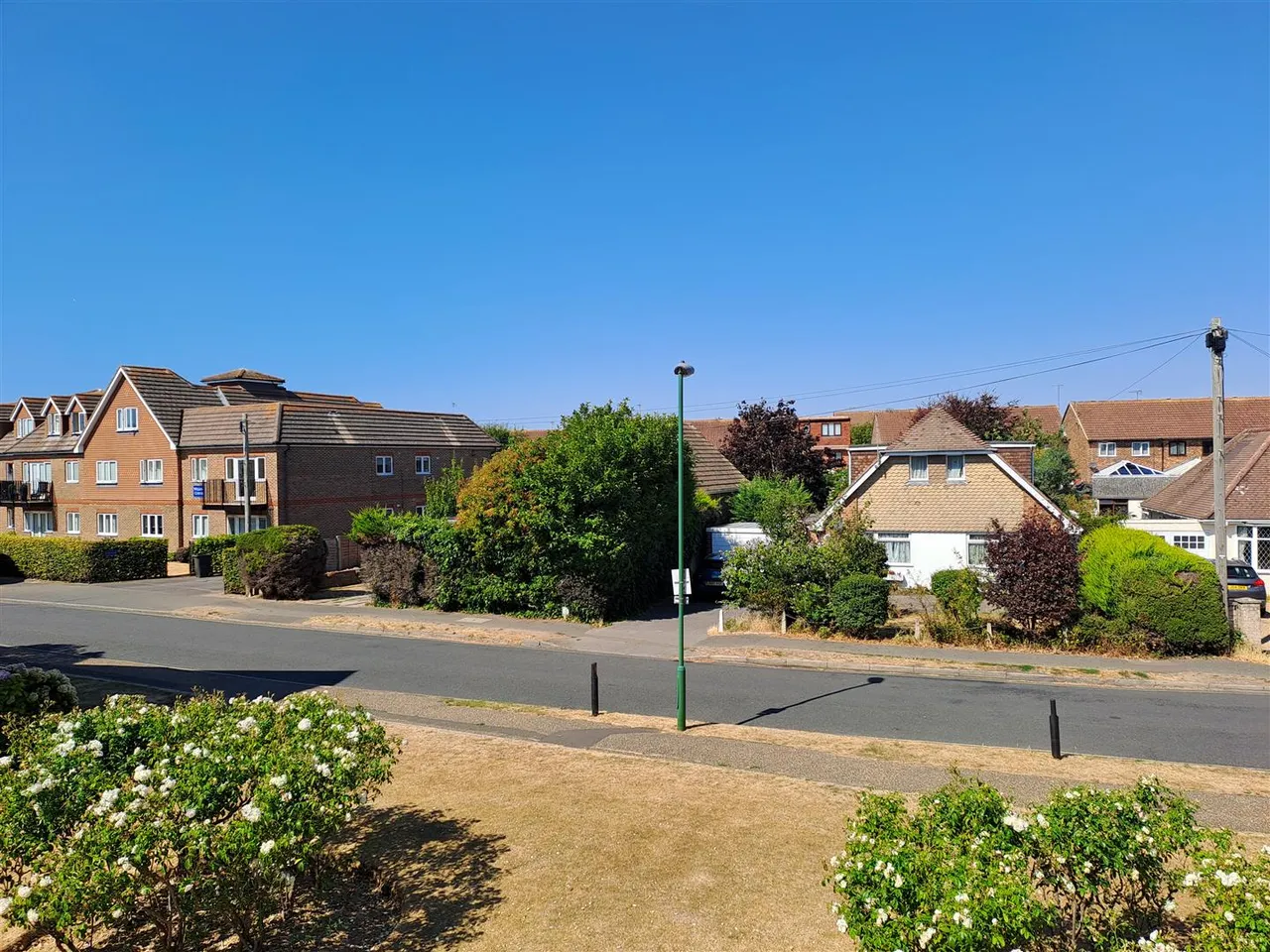 Donnington Place, Rustington, photo 9