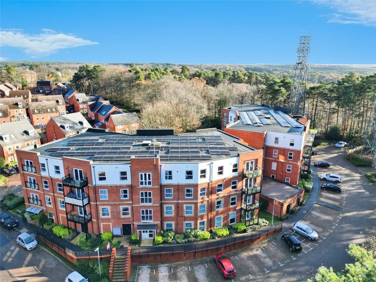 Edrich Grange, Crowthorne, Berkshire, RG45 7FJ, photo 14