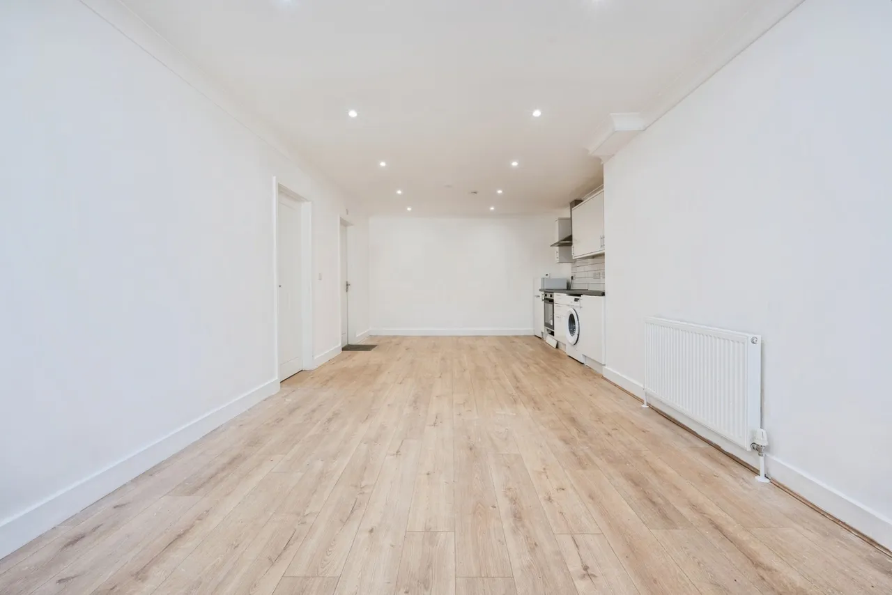 Ashton Road, LU1, photo 5