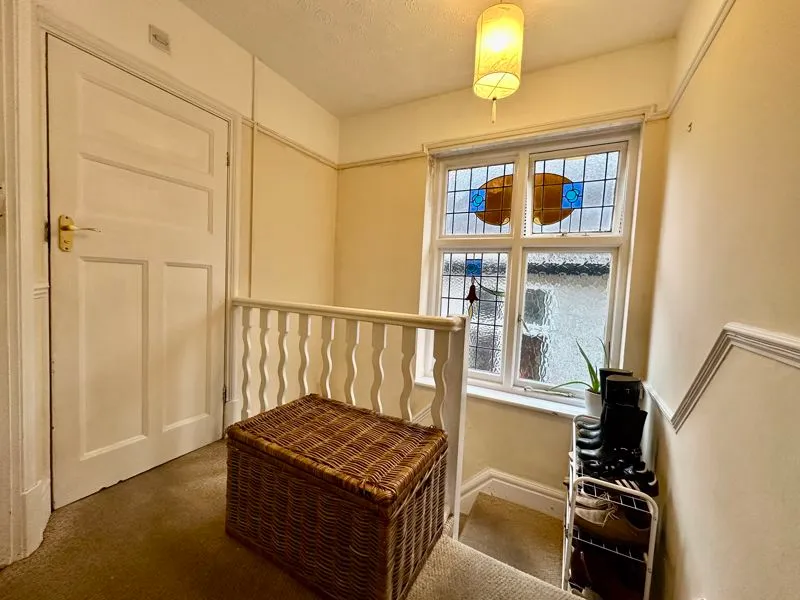 Cutenhoe Road, Luton LU1 3NF, photo 9