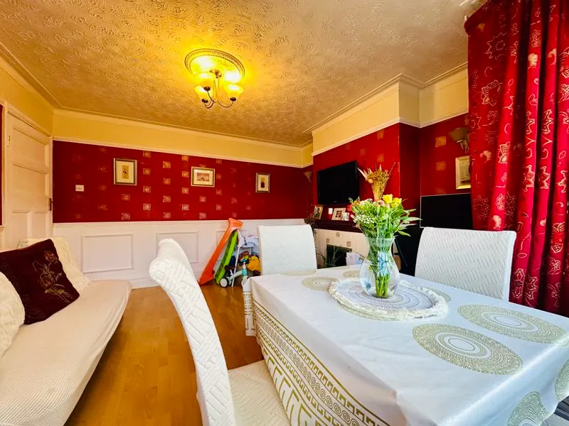 Cutenhoe Road, Luton LU1 3NF, photo 6