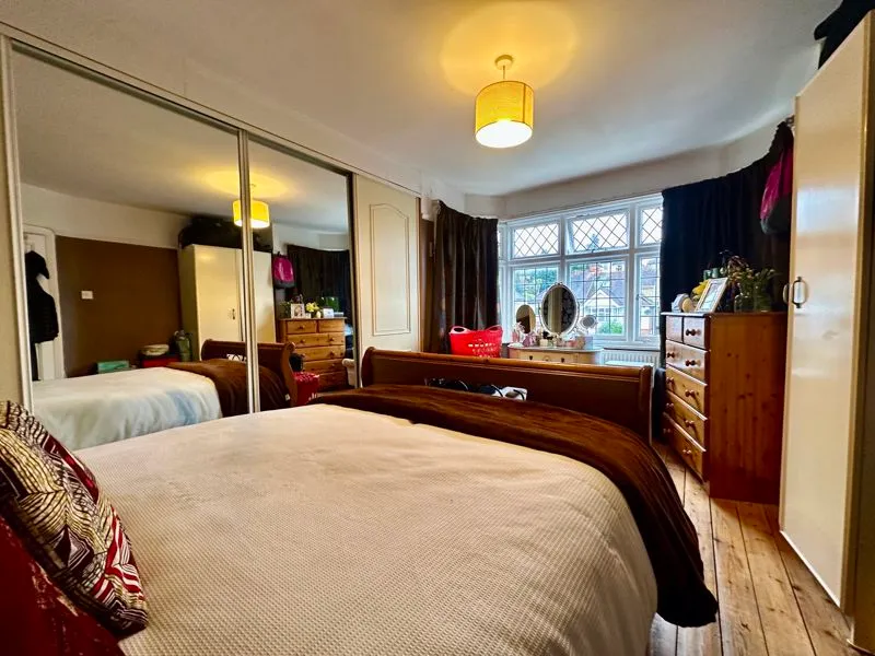 Cutenhoe Road, Luton LU1 3NF, photo 10