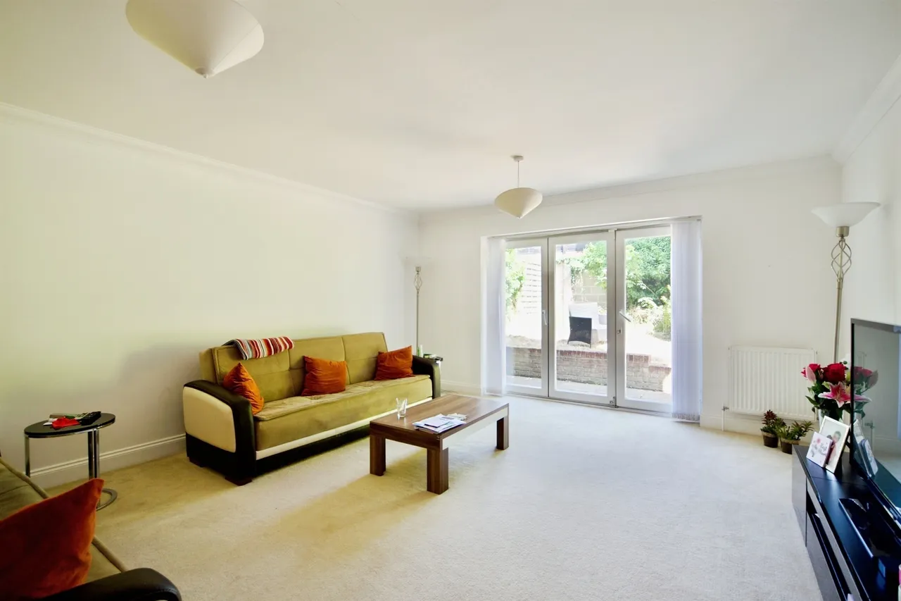Mandeville Close, Broxbourne, photo 4