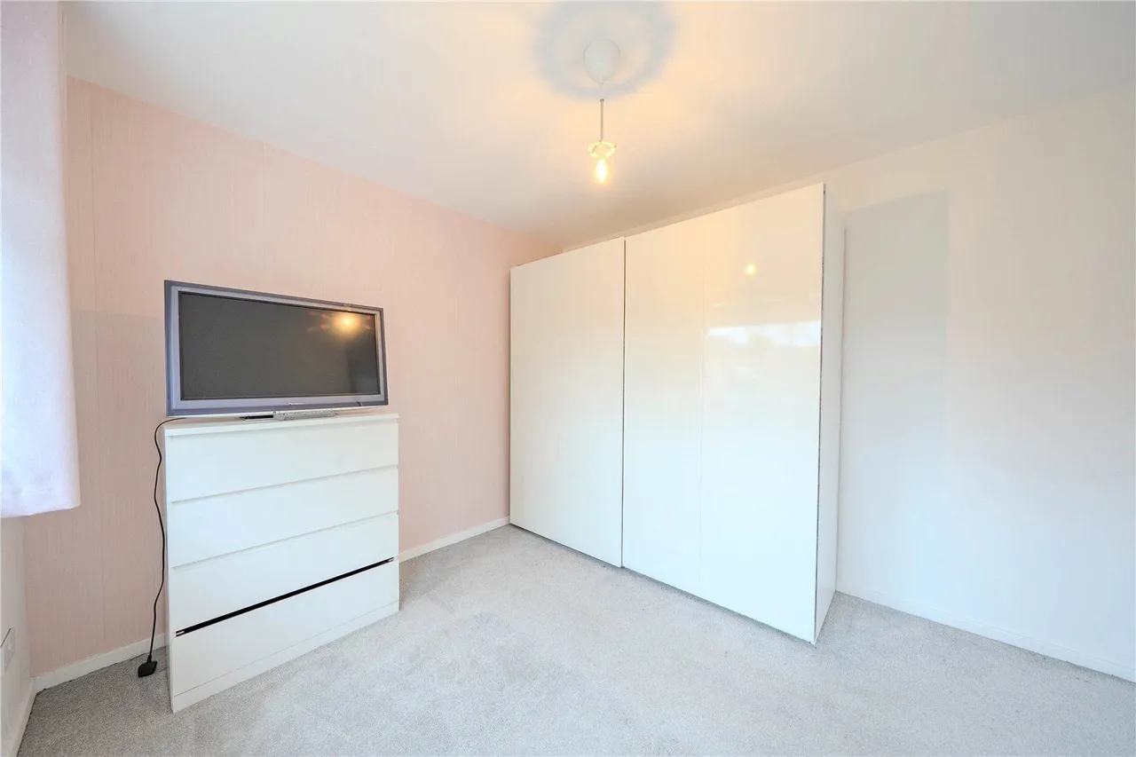 Glenlea Close, Stanningley, LS28, photo 10