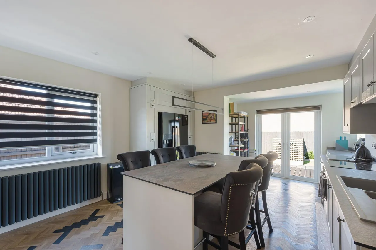 St. Leonards Drive, Chapel St. Leonards, PE24, photo 3