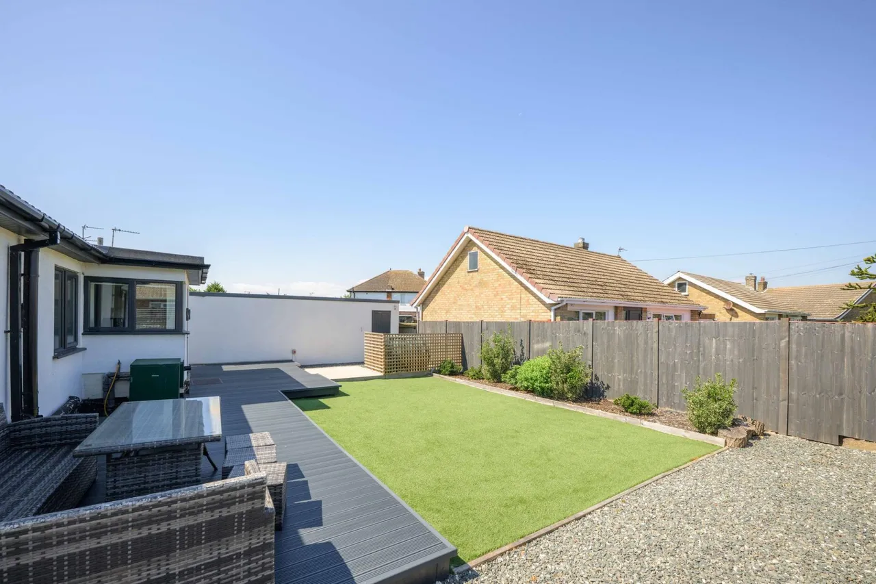 St. Leonards Drive, Chapel St. Leonards, PE24, photo 23