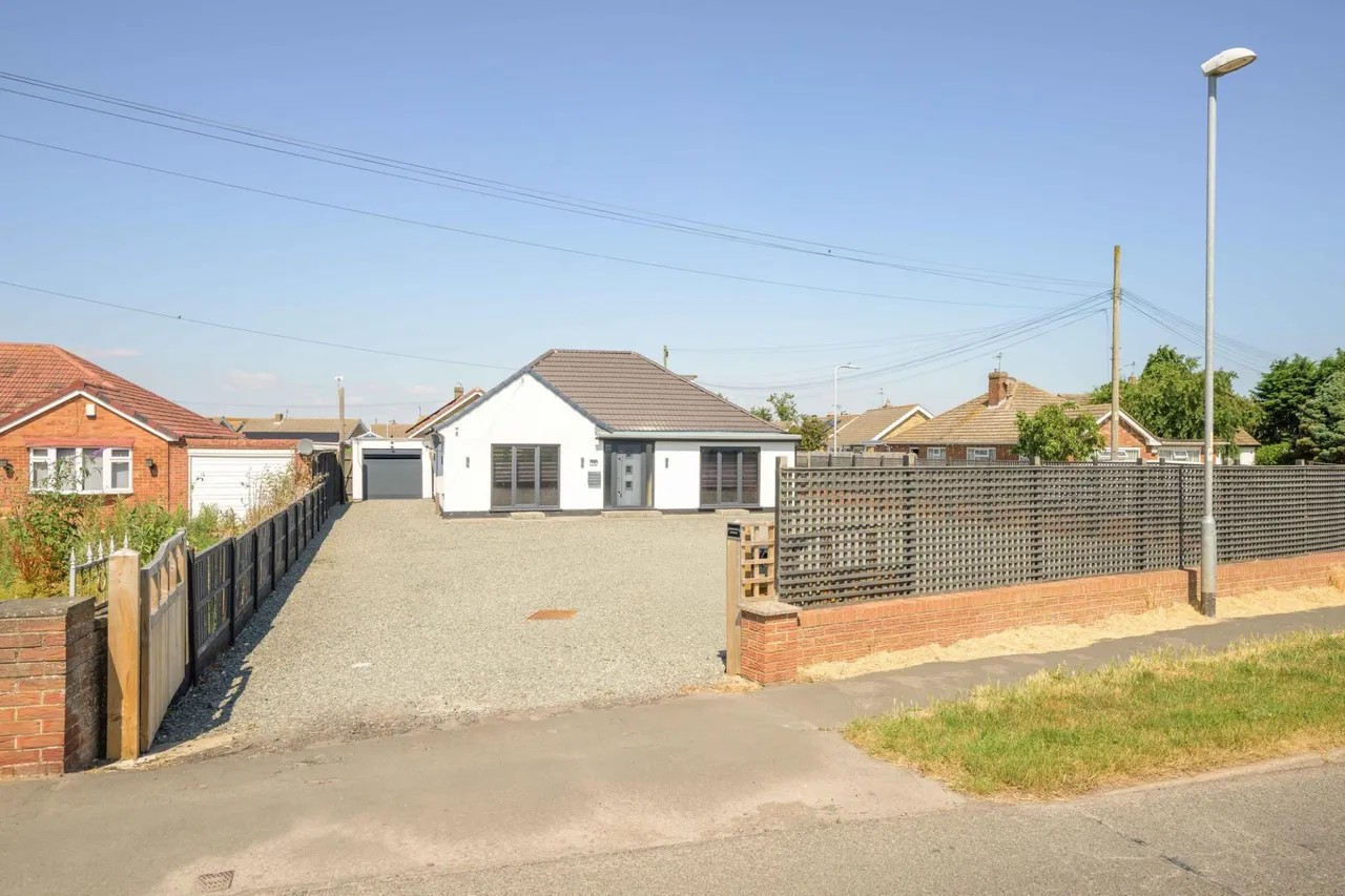 St. Leonards Drive, Chapel St. Leonards, PE24, photo 28