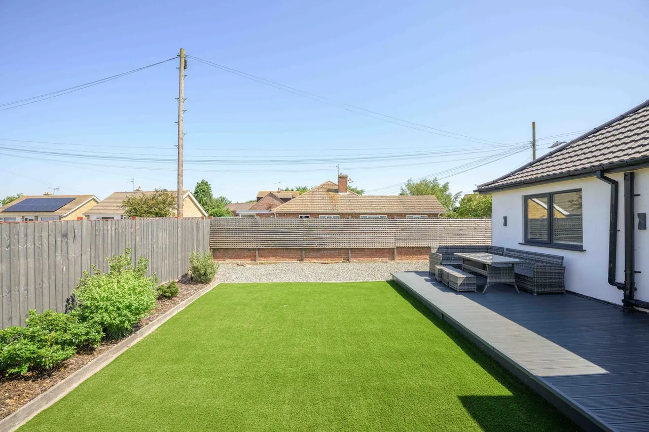 St. Leonards Drive, Chapel St. Leonards, PE24, photo 25