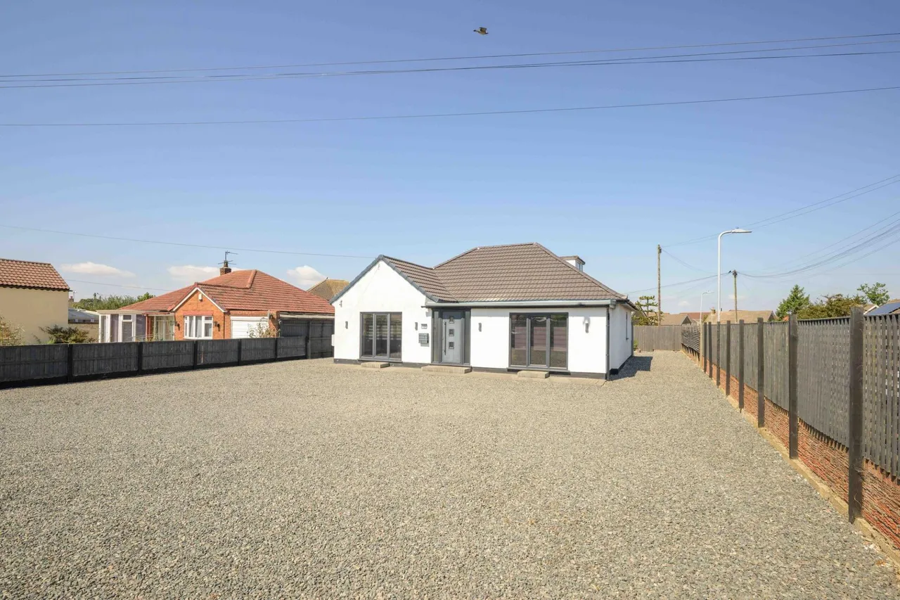 St. Leonards Drive, Chapel St. Leonards, PE24, photo 27