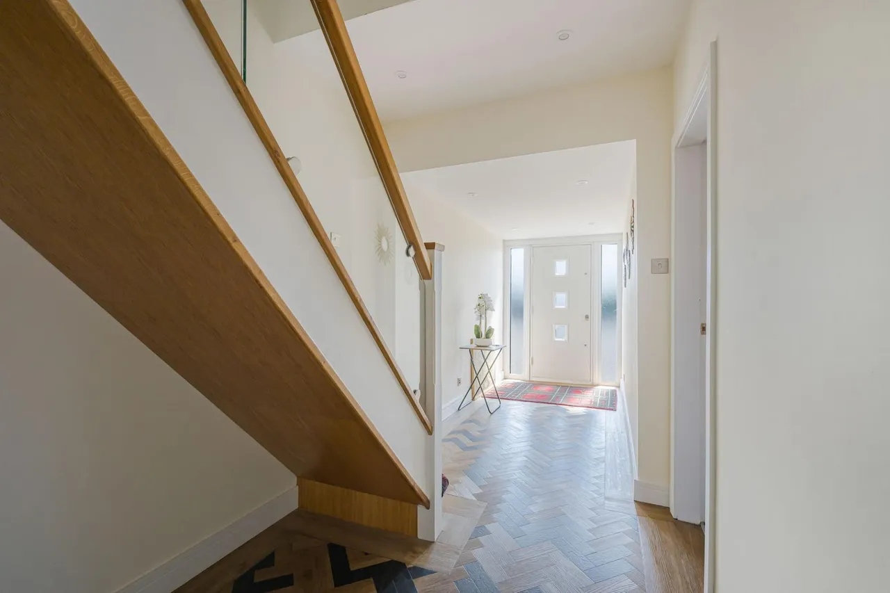 St. Leonards Drive, Chapel St. Leonards, PE24, photo 5
