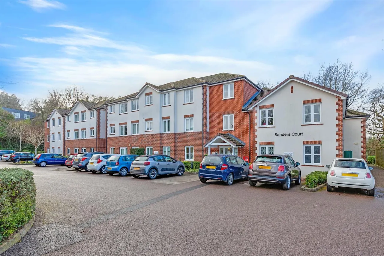Junction Road, Warley, CM14, photo 13