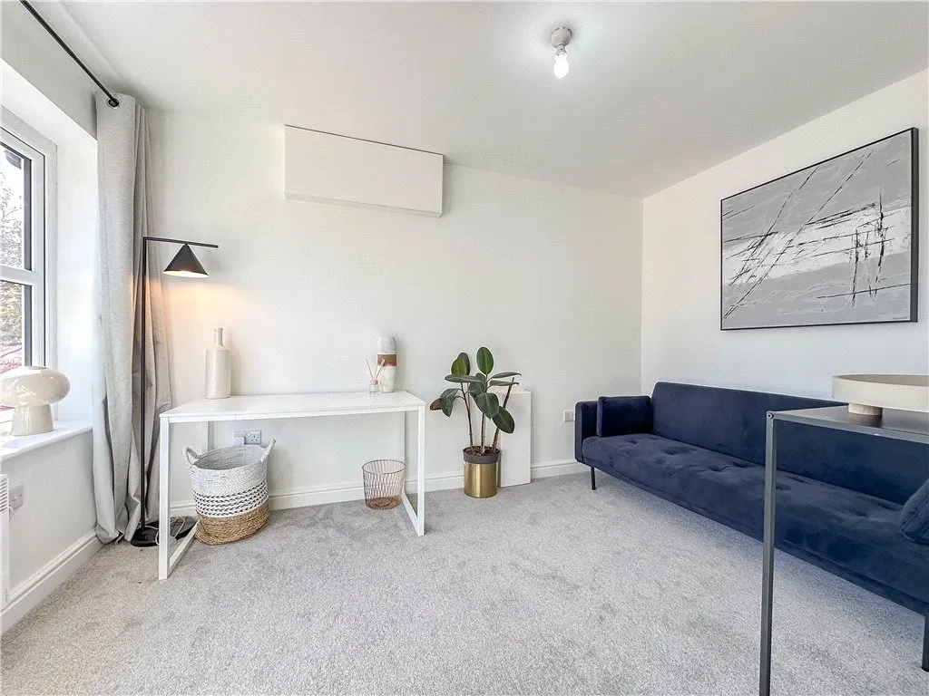 Salis Close, Acklam, photo 11
