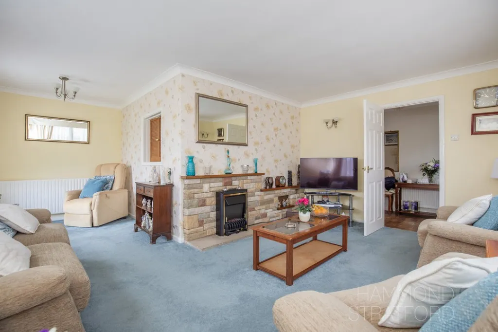 Glengarry Close, Hethersett, photo 2