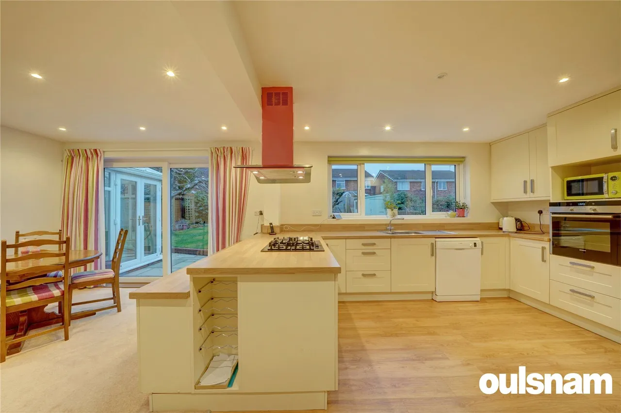 Windsor Road, Droitwich, Worcestershire, WR9 7BZ, photo 2
