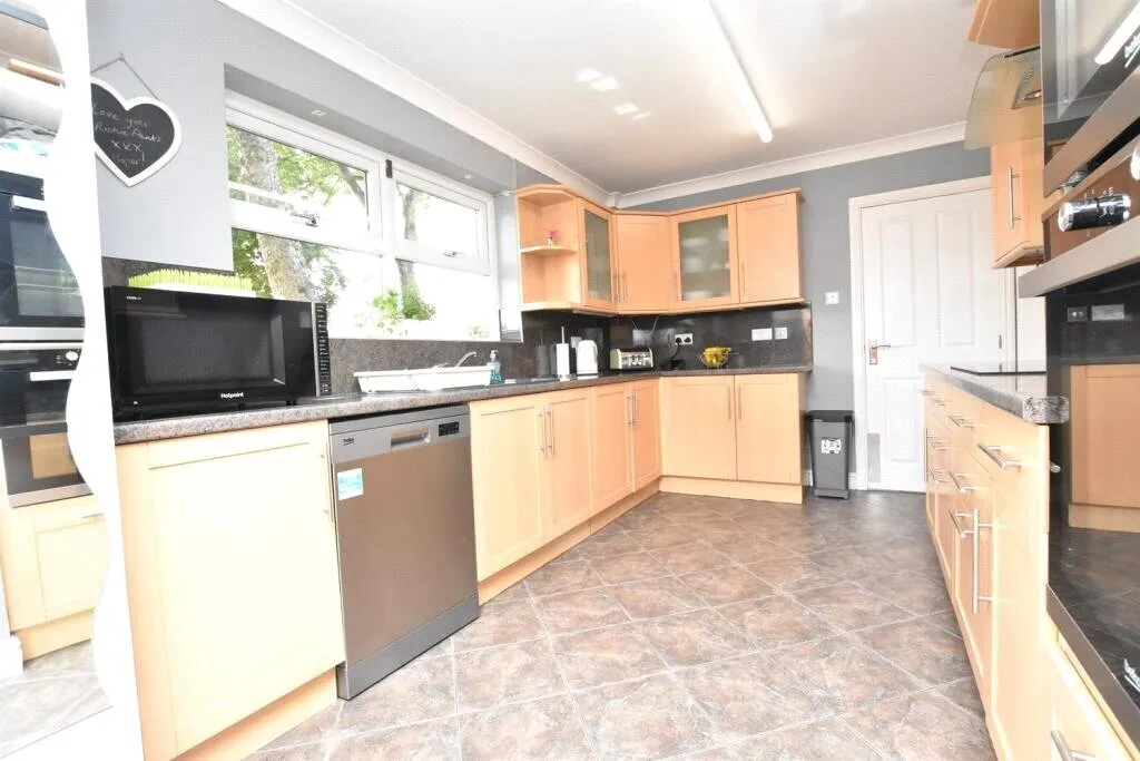 Church Avenue, Sutton-in-Ashfield, NG17, photo 7