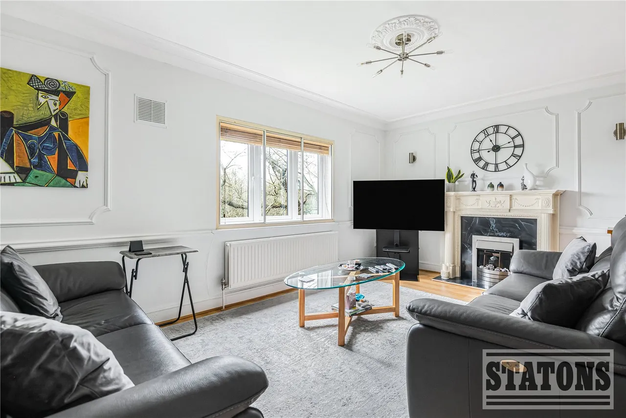 Crescent East, Hadley Wood, EN4 0EL, photo 4