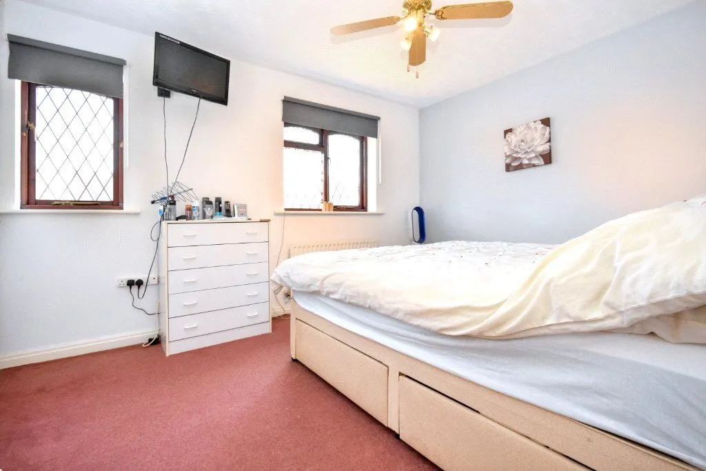Parkinson Close, Wakefield, WF1, photo 15