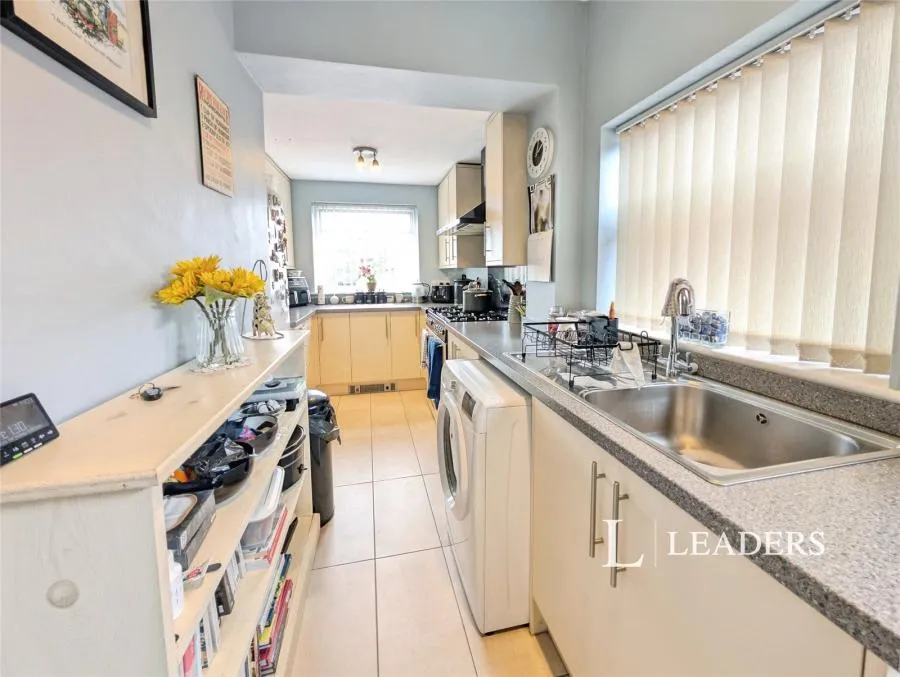 Carisbrooke Avenue, Mansfield, NG18, photo 4